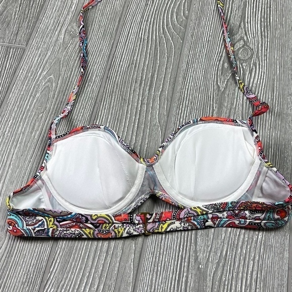 VICTORIA'S SECRET Push Up Bikini Top - 34A - Picture 2 of 7